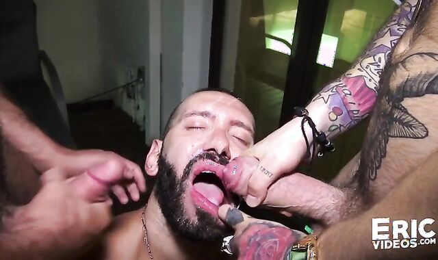 Passivo Sortudo Levando Rola De Dois Pauzudos