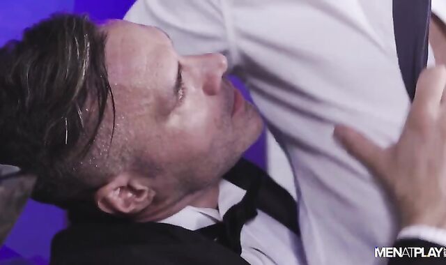 douche Attendant - Manuel Skye & Olivier Robert