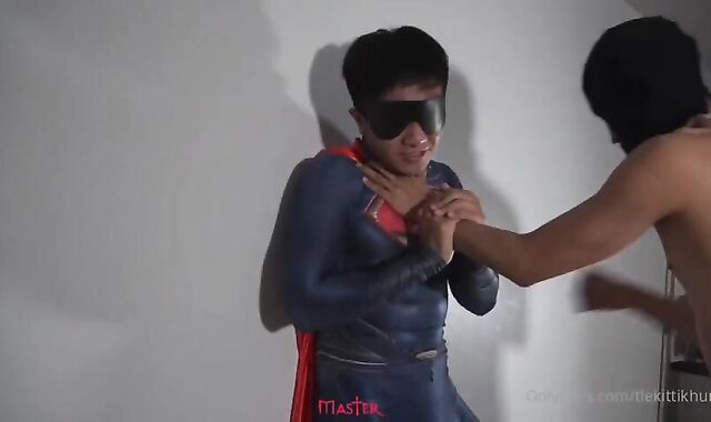Superman bonks His twink