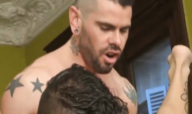 4 Way Muscle Hunks Bareflipfuck