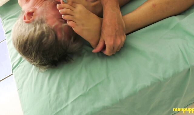 ManPuppy.com: Jaden tickle