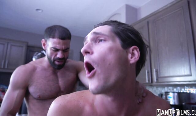 ManUpFilms: Homo Tony enjoying Ricky Larkin
