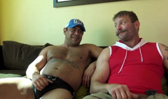 ManUpFilms - Draven Navarro amongst Colby Jansen in the gym