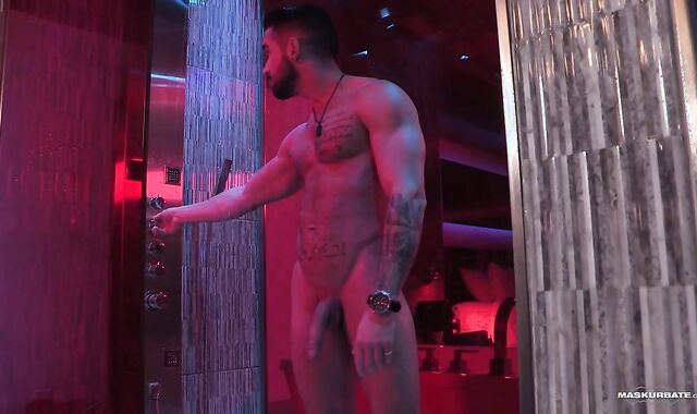 Maskurbate - Very stellar Zack Lemec in shower