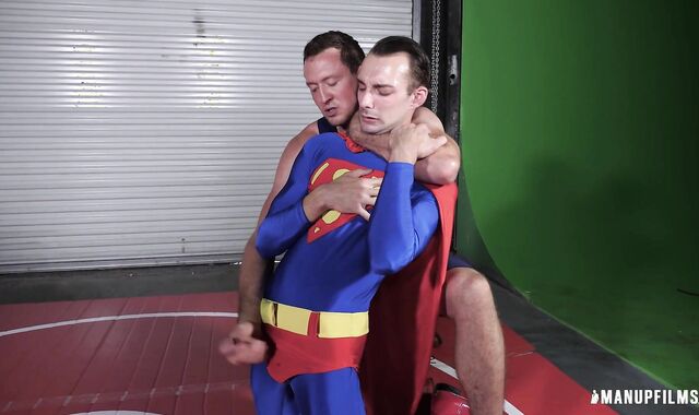 ManUpFilms: Homo Pierce Paris alongside Johnny B punching balls