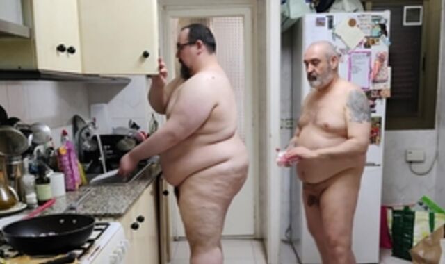 Cooking Some Home Made, recent Pasta jointly