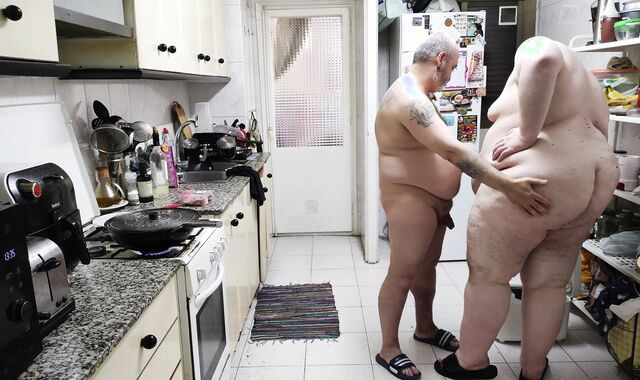 Cooking Some Home Made, recent Pasta jointly