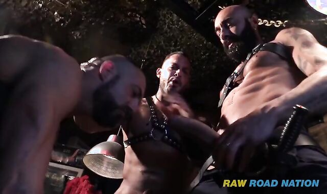 Fit immodest Fuckers In A Fetish Club! ?