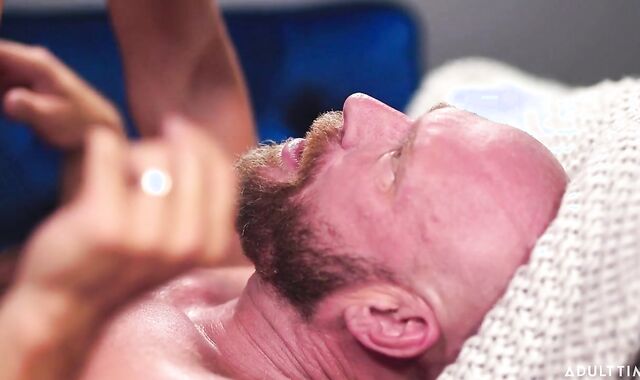 Daddys Studs: Teen lady Killian Knox plus Asher Day fingering