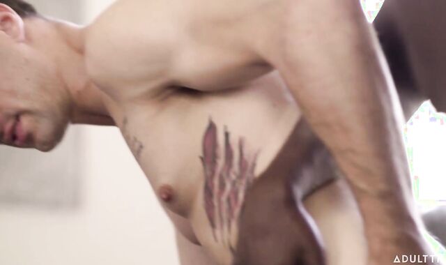 Jerk Mates - Tattooed Devin Trez and Damien White jizz-shot scene