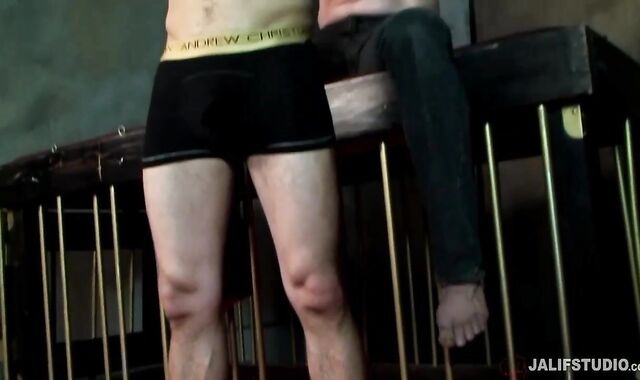 JalifStudio - Tatted feels in need of good penetrate