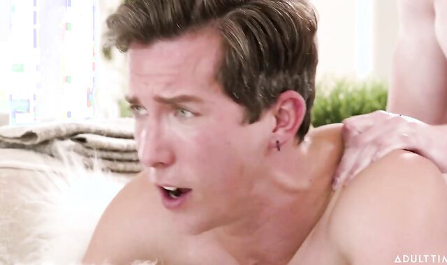 Jerk Pals: Jay Tee jerking porn