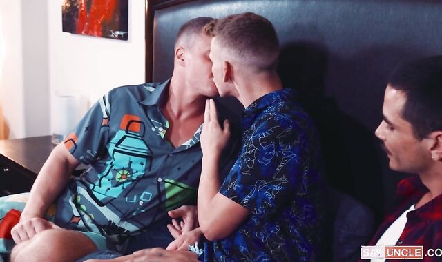 FamilyDick.com - Jerk Waters together with Jordi Ample