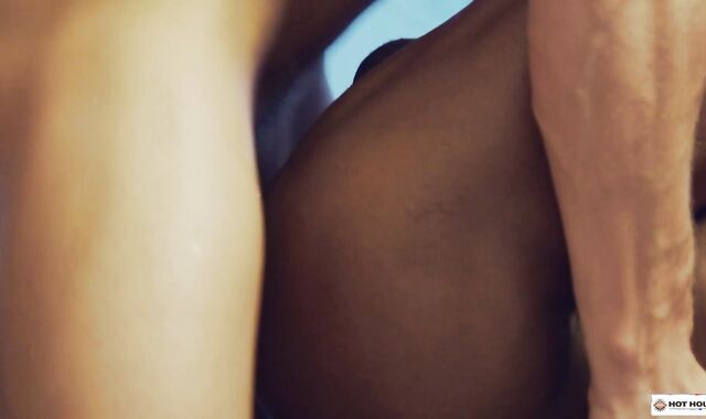 HotHouse.com: Tristan Hunter ravaged by Isaiah Taye