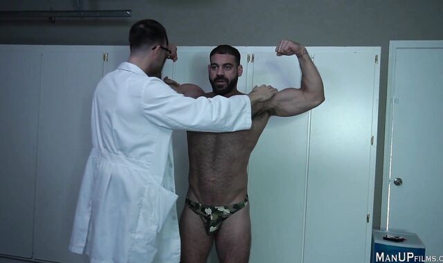 ManUpFilms - Muscle Ricky Larkin & Mason Lear money-shot