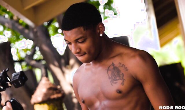 Rodsroom - Michael Boston together with pierced Ty Santana