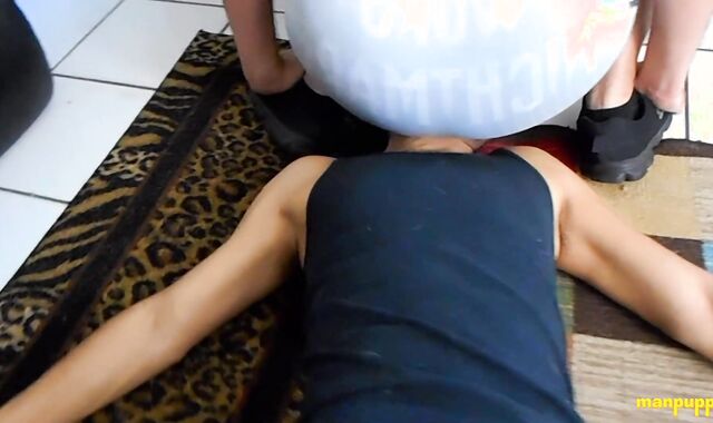 ManPuppy.com: Wrestling sequence