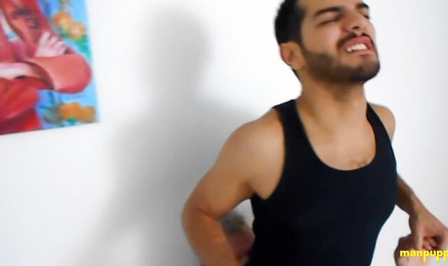 ManPuppy.com: Wrestling sequence