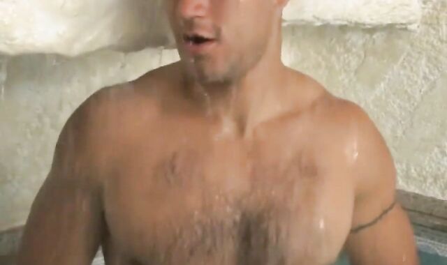 BangBangBoys: Muscle Roger fetish riding a manhood in douche