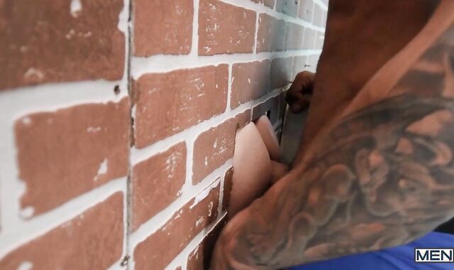 Fuck My Boink-Crevice - Muscle Johnny Donovan sucky-sucky getting off