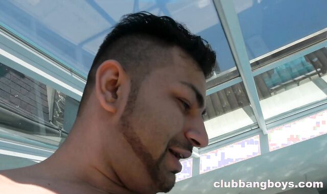 ClubBangBoys - Unexperienced Frank no love glove rimjob