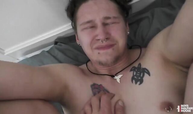 Troublemaker pummel Down(Inc.#355)