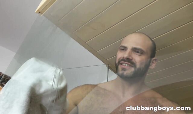ClubBangBoys: Hard Ripped Tom fun with fucktoys video