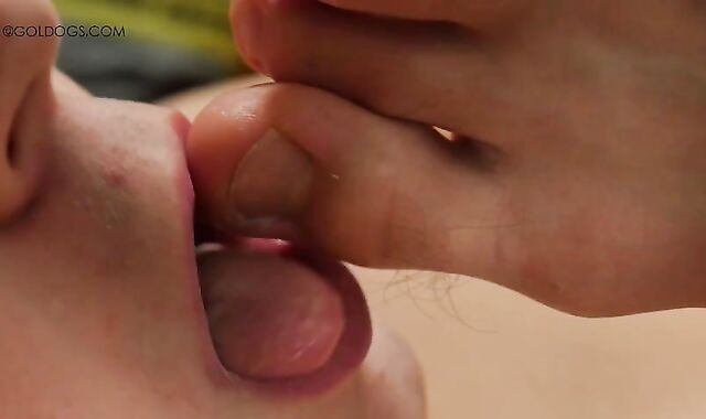 sloppy Blond teenie milking off Solo And Feet