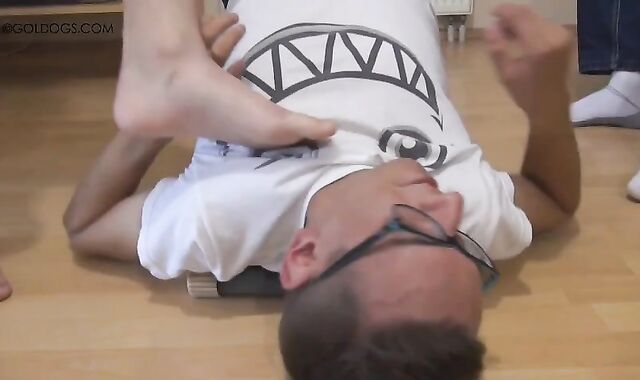 3-some Feet And screw