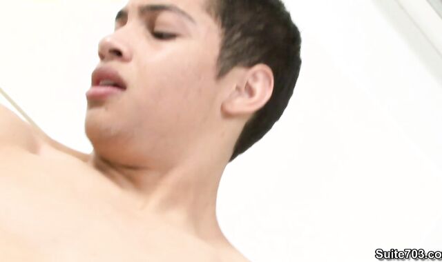 Men Rigid at Work: Sebastian Keys romps with Lucas Vitello