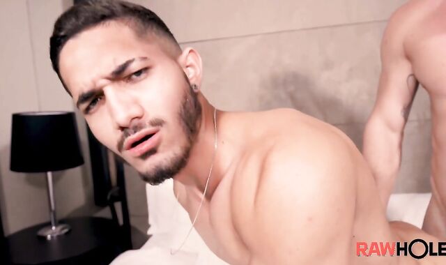 Rawhole - Danilo Alemao amongst Victor throwing salad