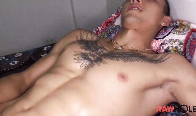 Rawhole: Muscular latino twunk boy milking fine-sized stud-meat