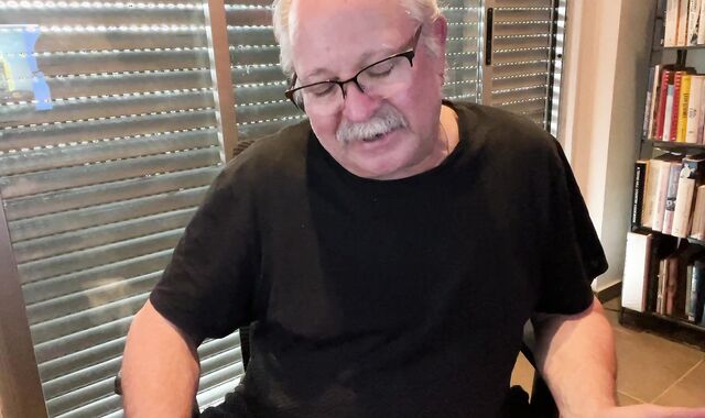 I Shave My Facial Cumshot Hair And Made A clip After two Months Off And horny discharged. 14'32" Of Fame