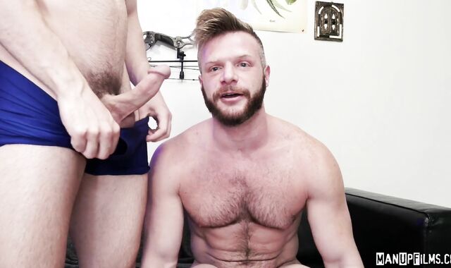 ManUpFilms: Beefy homo Mason toying with Brian