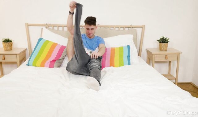 BoyFun: Solo european Wank Killian currency-shot