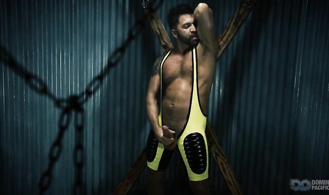 FetishMen: Dominic Pacifico giving head for Dominic phat nads