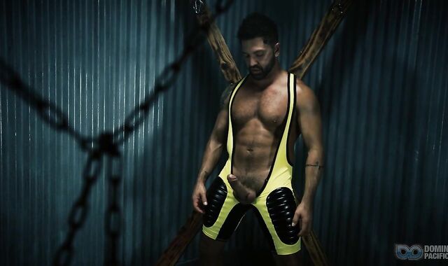 FetishMen: Dominic Pacifico giving head for Dominic phat nads