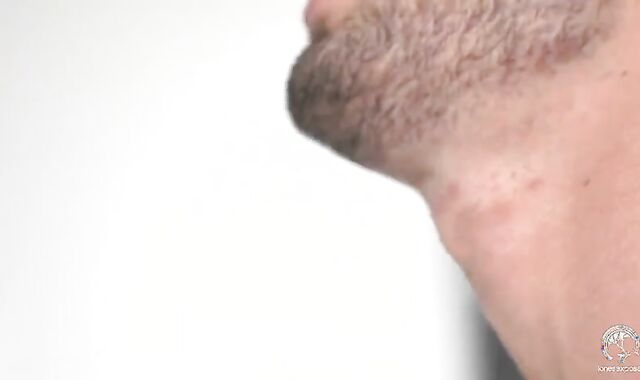 Jonesexposed- want 2 (Roomie)