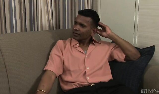 Ambisexual-Racial 4 Way - Jaymz, Kihoe, Sharvin, & Nate - MSP