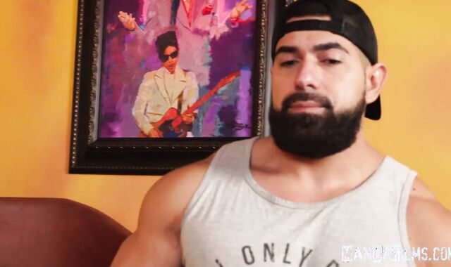 ManUpFilms: Hard Ripped gay Johnny Hill likes Damien Stone