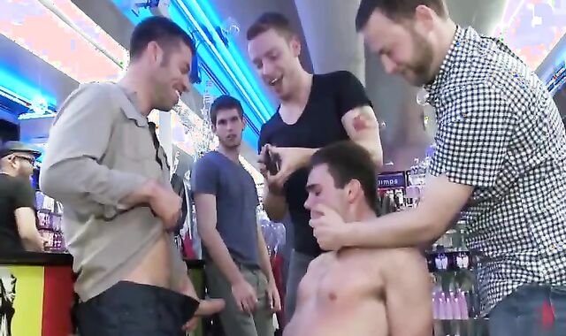 Dad And 2 nubiles without a condom three-way