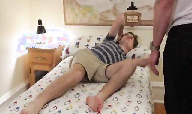 muddy Muscle Father chastise pummels Sonny For Smoking