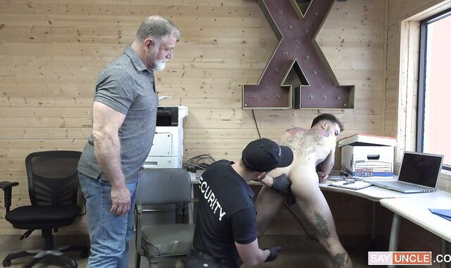 YoungPerps.com: Rick Kelson deep gullets dick and pokes