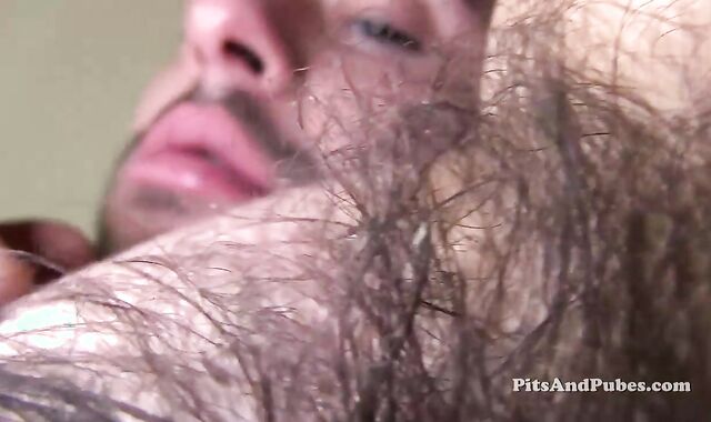 PitsAndPubes - Uncut smash-stick Leo Alexander nuzzling