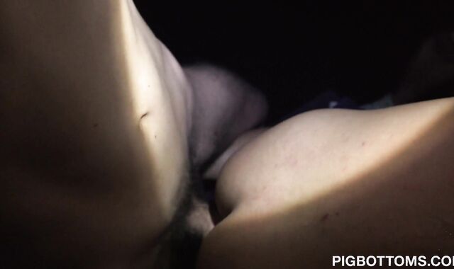 Pig Bottoms - Donovin Rece being penetrated by Myott Hunter