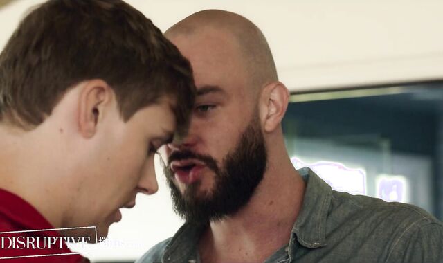 Coddled Twink Lures Senior Handyman - Fap Bailey, Cliff Jensen - DisruptiveFilms