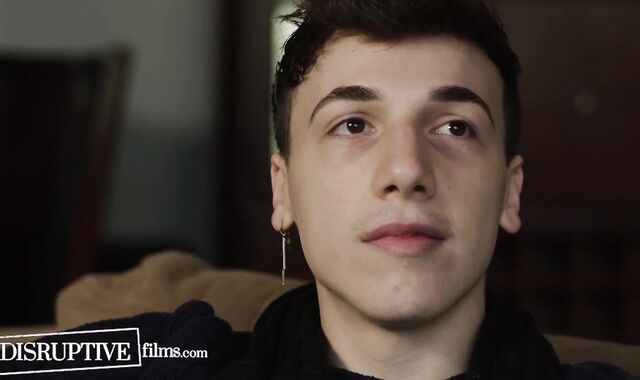 Warm Lumberjack Gives Curious Twink His Very First-Ever Time Bottom - Troye Jacobs, Ty Roderick - Disruptive