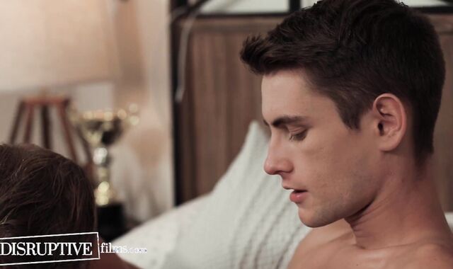 Closeted Jock Lures Nerdy Twink During Examine Session - Justin Matthews, Trevor Harris - TrueMale