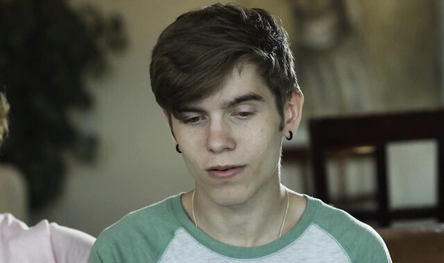 Twunk Commences Luving Fellows After Receiving Heart Transplant From Gay Stud - DisruptiveFilms