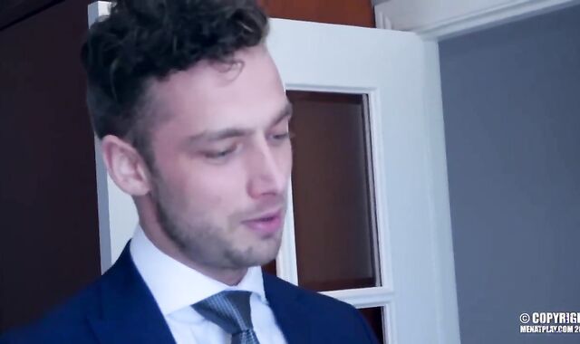 Making It superb-sized - The Roommate